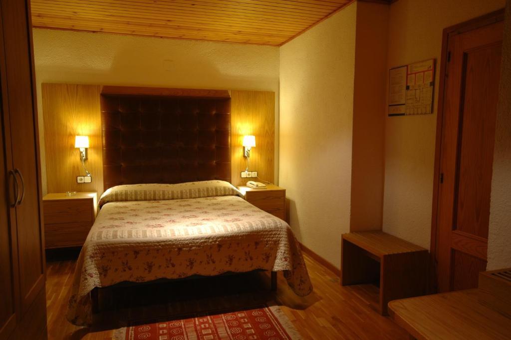 Hotel Els Puis Esterri D'Aneu Room photo
